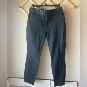 GAP. Curvy skinny ankle. Size 10 black pants.